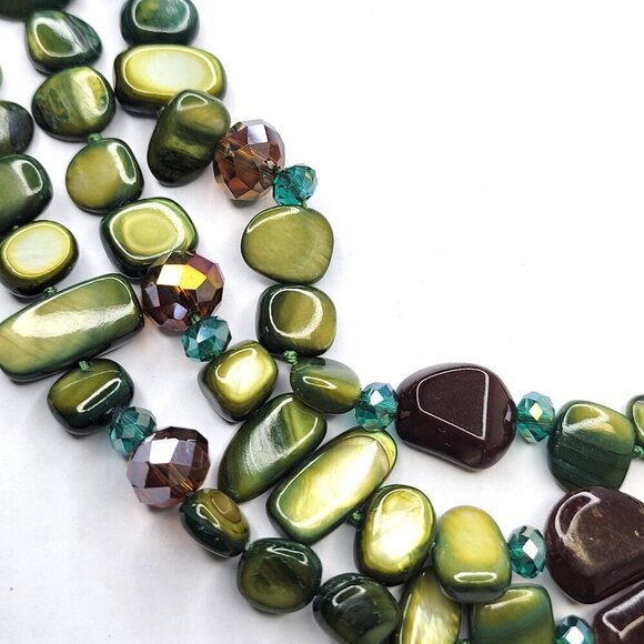 Green Shell Necklace, Green Bib Style Necklace in Three Strands - Picture 8 of 12